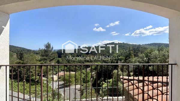 Villa mitoyenne de 80 M2 en R+1 en copropriété avec une autre également a la vente
