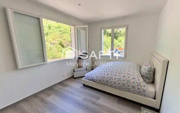 Villa mitoyenne de 80 M2 en R+1 en copropriété avec une autre également a la vente