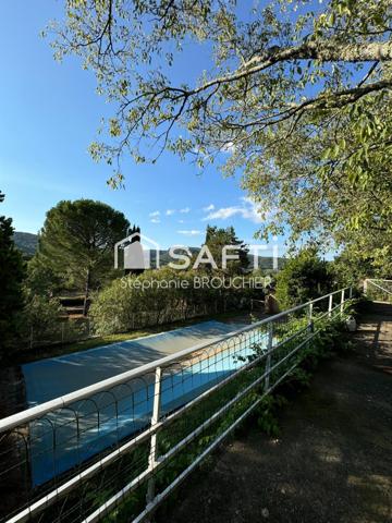 Maison avec vue exceptionnelle et piscine