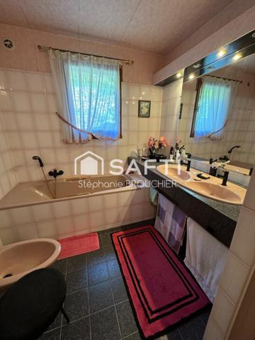 Maison avec vue exceptionnelle et piscine