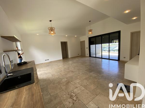 Location maison 4 pièces 102 m² L'Étang-Salé