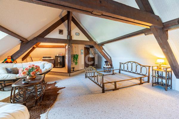 Maison - 6 pièces - 160 m²