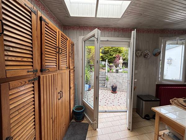 Maison - 6 pièces - 160 m²