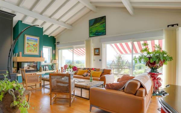 Maison à vendre    7 pièces • 185 m2 Espelette