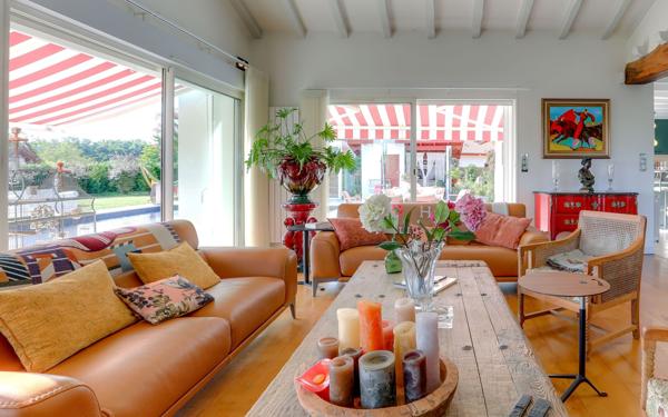 Maison à vendre    7 pièces • 185 m2 Espelette