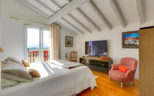 Maison à vendre    7 pièces • 185 m2 Espelette