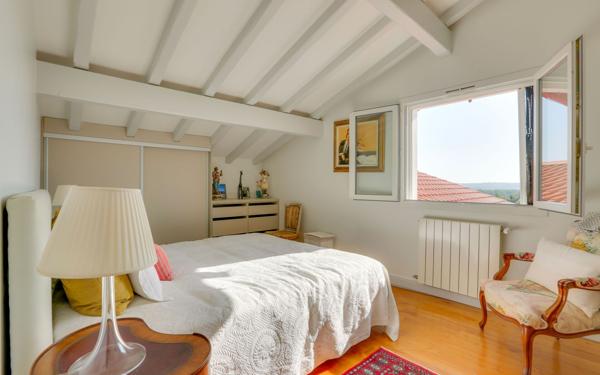 Maison à vendre    7 pièces • 185 m2 Espelette