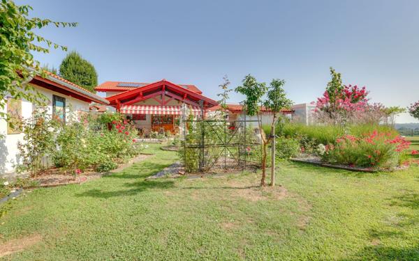 Maison à vendre    7 pièces • 185 m2 Espelette