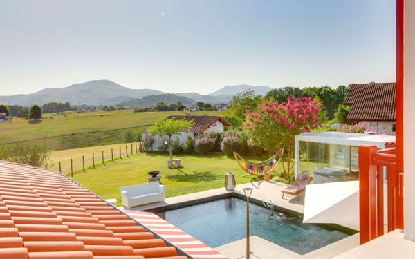 Maison à vendre    7 pièces • 185 m2 Espelette