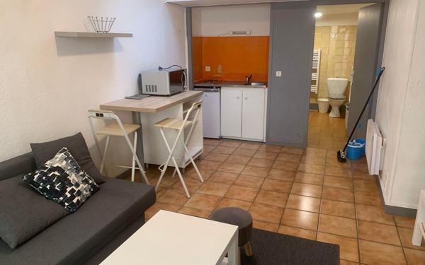 Appartement à louer    1 pièce • 24,72 m2 Nîmes