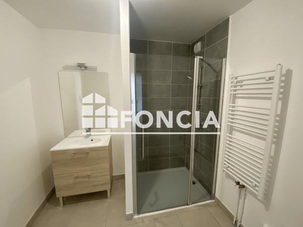 Location Appartement 3 pièces 58.2 m² - 93-95 RUE DU FAUBOURG MADELEINE Orleans 45000
