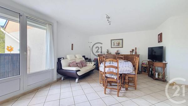 Appartement F3 à vendre  3 pièces - 64,97 m 2   GAGNY  - 93
