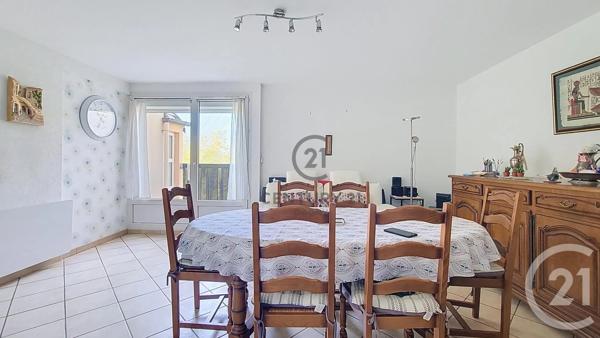 Appartement F3 à vendre  3 pièces - 64,97 m 2   GAGNY  - 93