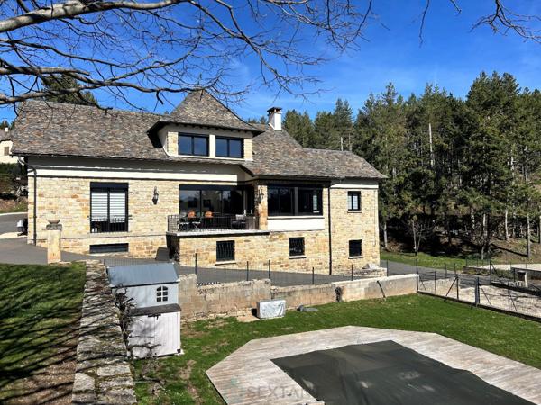 Propriété d’exception – 274 m² habitables + 459 m² de dépendances