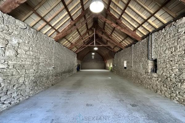 Propriété d’exception – 274 m² habitables + 459 m² de dépendances