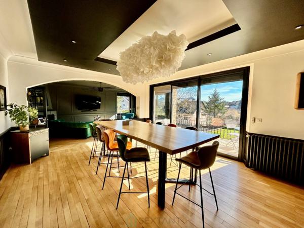 Propriété d’exception – 274 m² habitables + 459 m² de dépendances