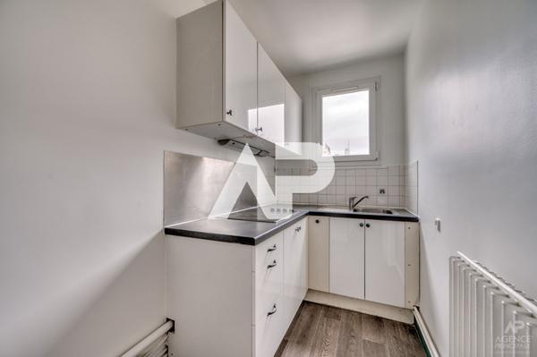 Maison Rueil Malmaison 8 pièce(s) 179.04 m² €930 800 ** - Référence 19442