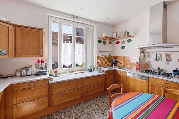 Maison familiale 145 m²-Procé /Zola-5 chambres-Dépendances-Jardin, Nantes 44100