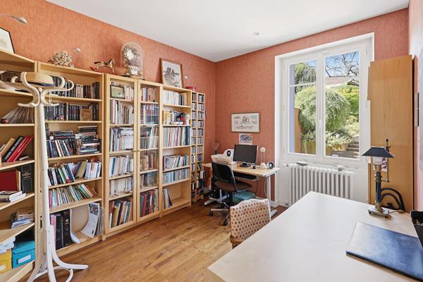 Maison familiale 145 m²-Procé /Zola-5 chambres-Dépendances-Jardin, Nantes 44100