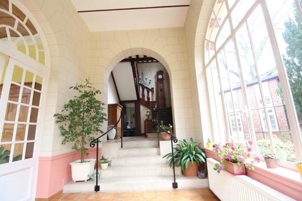 MAISON 412 M2 + 6200 M2 PARC