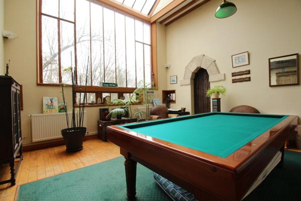 MAISON 412 M2 + 6200 M2 PARC