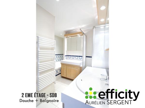 Maison
         8 pièces
        - 240 m² 590 000 € *