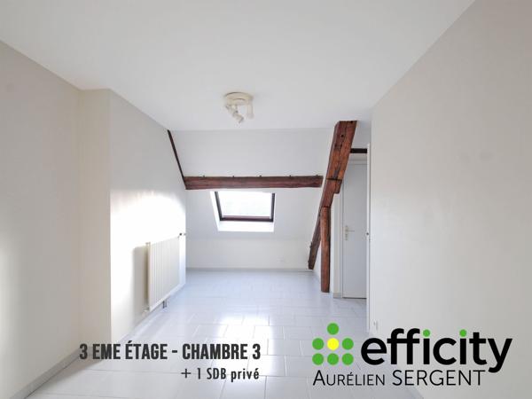 Maison
         8 pièces
        - 240 m² 590 000 € *