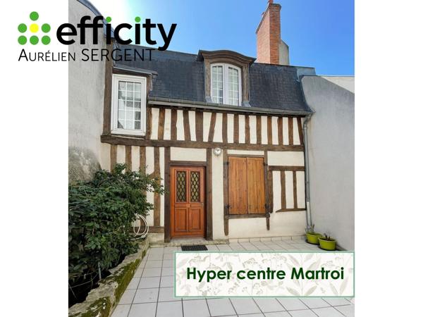 Maison
         8 pièces
        - 240 m² 590 000 € *