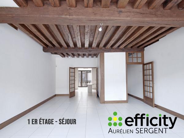 Maison
         8 pièces
        - 240 m² 590 000 € *