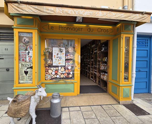 À VENDRE ? FONDS DE COMMERCE POLYVALENT ? C?UR DU CROS-DE-CAGNES