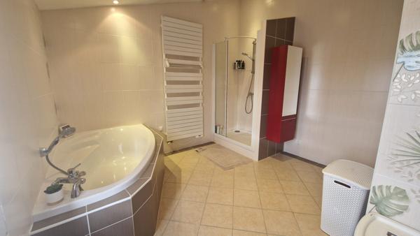 Maison - 6 pièces - 134 m²