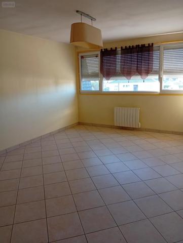 Location - Appartement Saint-Ouen-de-Thouberville 27310 3 pièces 70 m 2