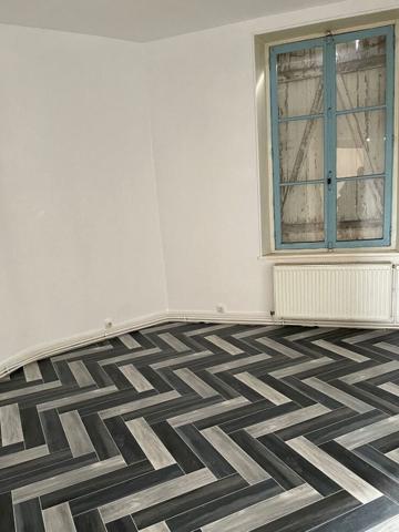 JOEUF 4 pièce(s) 73.33 m2