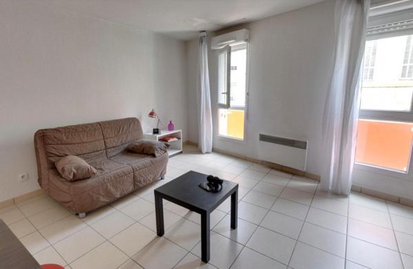 INVESTISSEMENT LOCATIF – MARSEILLE – Résidence étudiante Les Estudines Castellane - 4,5 % de rentabilité