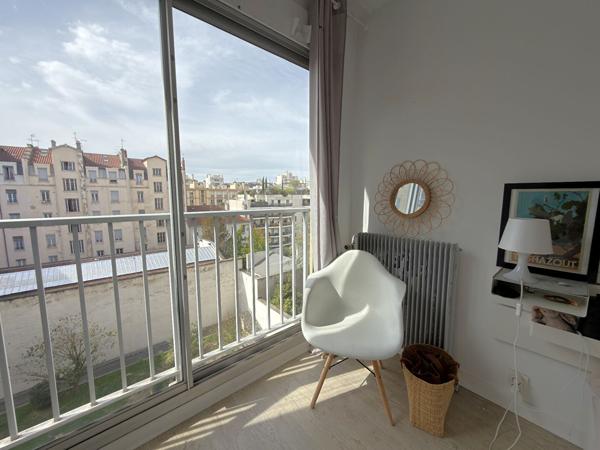 Dernier étage avec ascenseur et vue dégagée - LYON