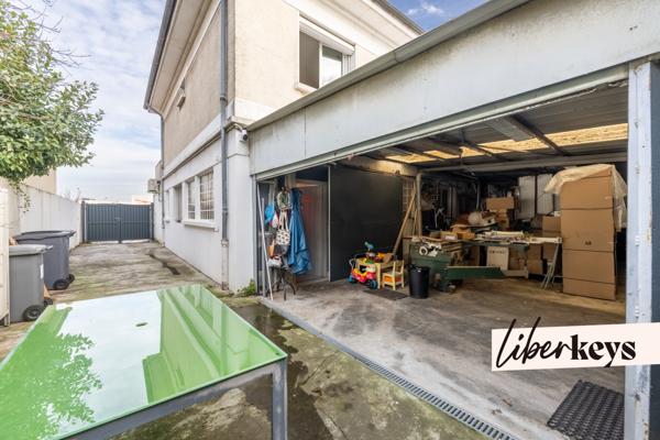 Local commercial 220 m² avec garage, dépôt et visibilité maximale – D136