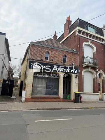 Local commercial avec jardin