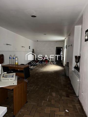 Local commercial avec jardin