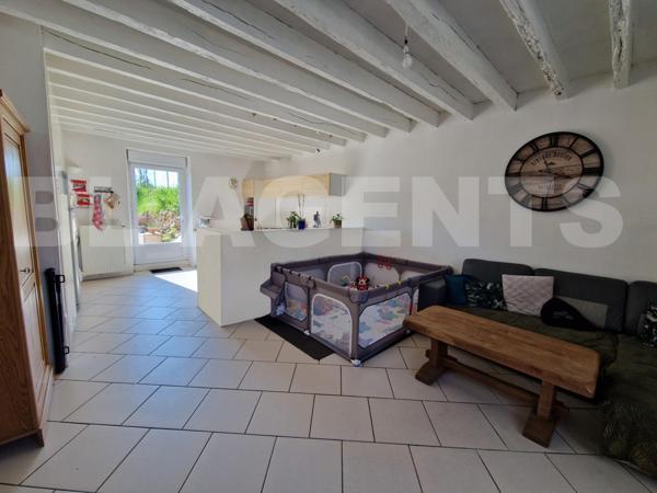 Maison familiale en pierre de 180m² habitable – 4 chambres – Garage et jardin de 750 m² avec vue imp