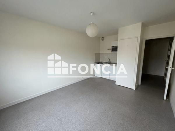 Location Studio 22.23 m² - 58, ROUTE DE GENCAY Poitiers 86000