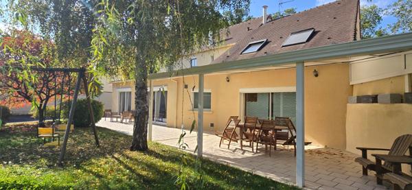 grande maison familiale bord de l'eure,