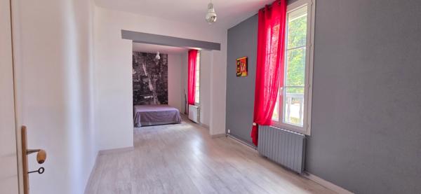 grande maison familiale bord de l'eure,