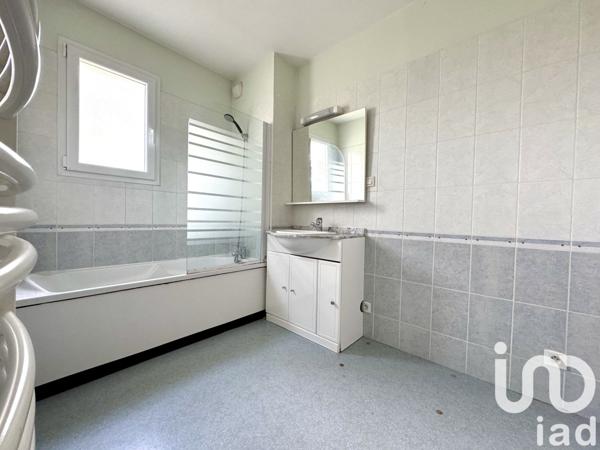 Appartement 3 pièces de 56 m² à Bain-de-Bretagne (35470)