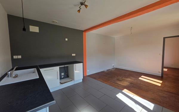 Appartement à vendre    8 pièces • 143,07 m2 Villeneuve-de-Marsan