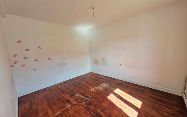 Appartement à vendre    8 pièces • 143,07 m2 Villeneuve-de-Marsan