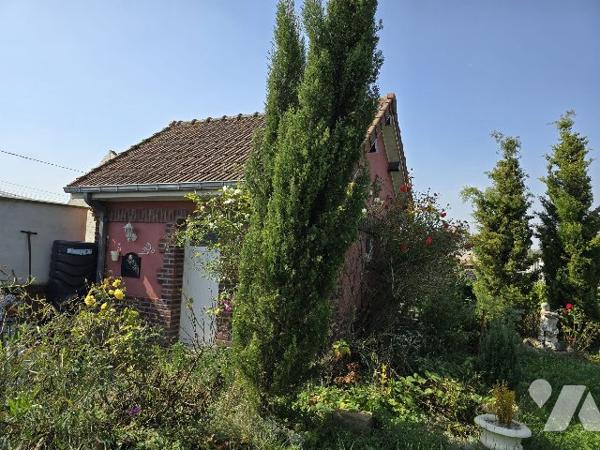 Pavillon - ORIGNY-STE-BENOITE.