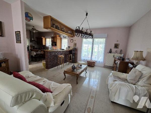 Pavillon - ORIGNY-STE-BENOITE.