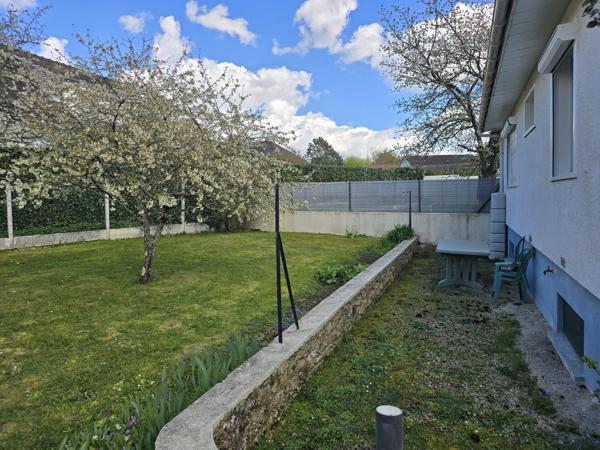Maison
         3 pièces
        - 71 m²