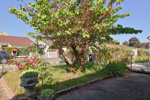 Maison Nevers 3 chambres avec garage, quartier calme, commerces et écoles