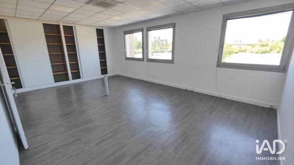 Location bureaux 365 m² La Ville-aux-Dames
